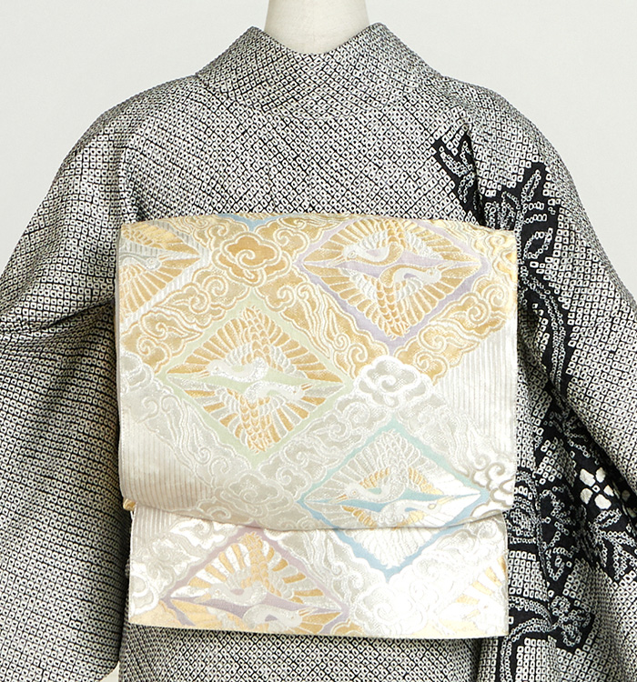 ★極上の燐文総絞り‼️ろうけつ染　全通柄　両面袋帯　正絹　美品　健勝苑扱い ☆極上の燐文総絞り‼️ろうけつ染 全通柄 両面袋帯