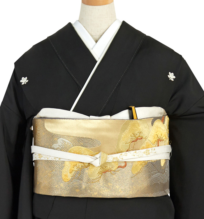 Kiks［7480］黒留袖 美品 村井紀炎 比翼付 五つ紋 片喰正絹着物袷 黒留袖 No.CA-1959-Sサイズのレンタル｜きもの365