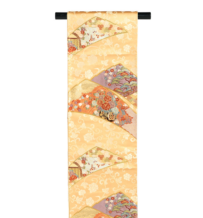MK-1347 色留袖 華模様 花唐草 ヱ霞 金駒刺繍 黒留袖 No.CA-2214-Sサイズのレンタル｜きもの365