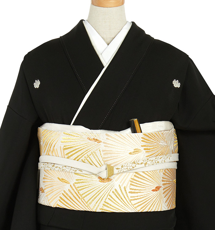 芸能人着用柄 黒留袖 No.CA-2227-Sサイズのレンタル｜きもの365