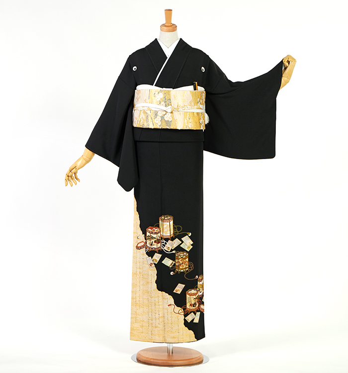 新品正絹黒留袖　刺繍　螺鈿　源氏物語絵図　⑤( 訪問着、紬、袋帯なども出品) 黒留袖 No.CA-2543-Mサイズの通販｜きもの365