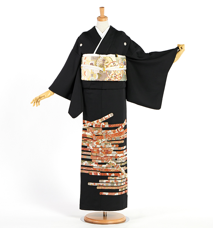 【837】刺繍•金彩 黒留袖(さが美タグ) 相良刺繍 黒留袖 No.CA-2641-Sサイズのレンタル｜きもの365