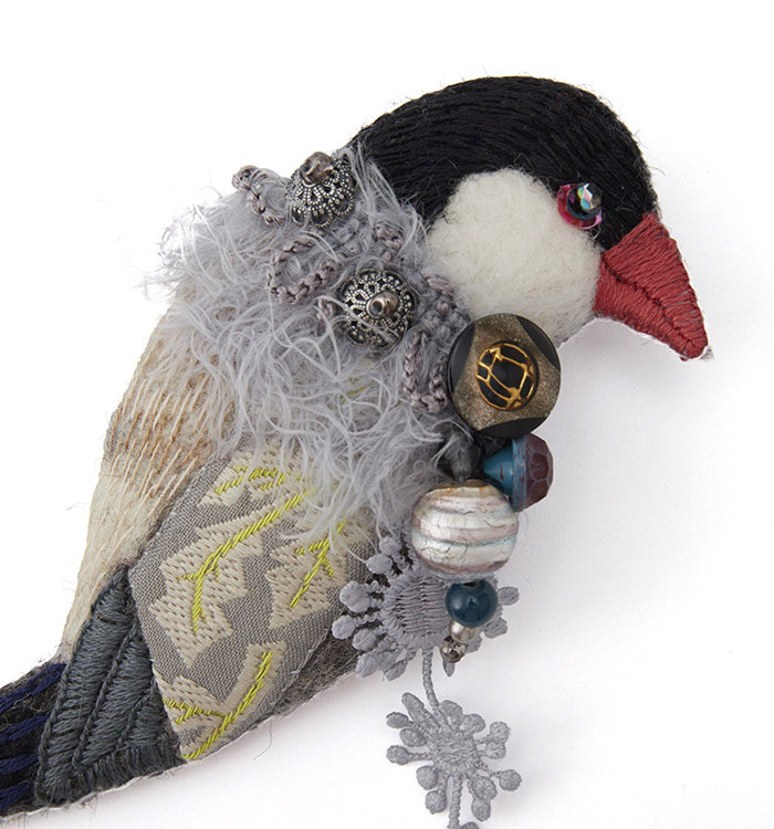 irodori az brooch(文鳥) No.5XW-0006-01の通販｜きもの365