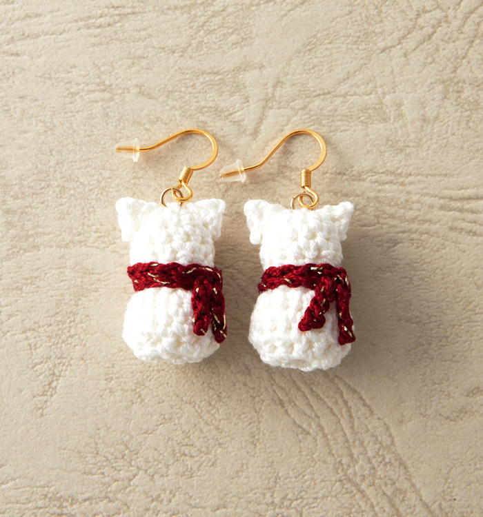 マフラーを巻いた猫ちゃん フックピアス No.5XI-0010-01の通販｜きもの