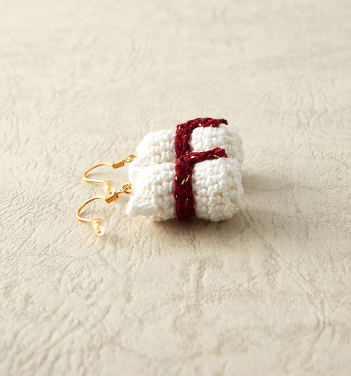 マフラーを巻いた猫ちゃん フックピアス No.5XI-0010-01の通販｜きもの