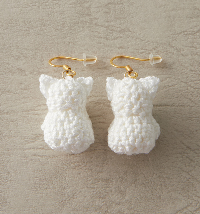 照れてる猫ちゃん フックピアス No.5XI-0008-01_02