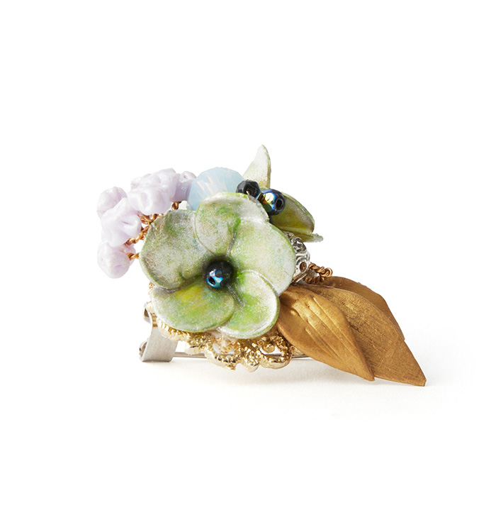 うぐいす色の小花ブローチ No.5XU-0010-00の通販｜きもの365