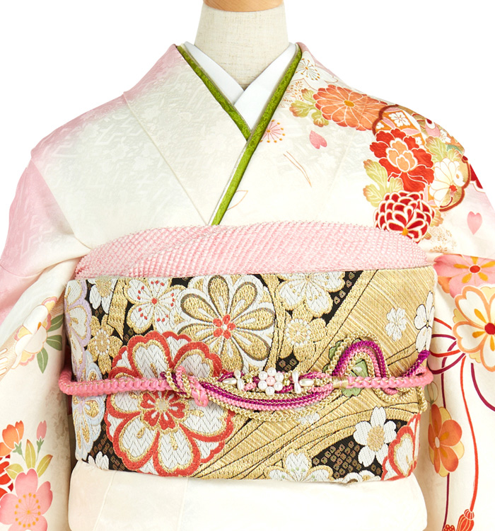 ma_-sa 振袖、成人式、卒業式、着付け、着物 ジャパンモード 赤/黒 鯉柄/和彫り風 渋い 派手 目立つ いかつい