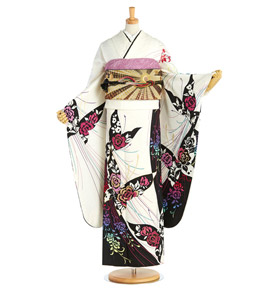 《美品》振袖　単品 No.415 白　中振袖　165〜175cm 白の振袖(成人式)で人気・おすすめ商品｜着物レンタル・通販【きもの