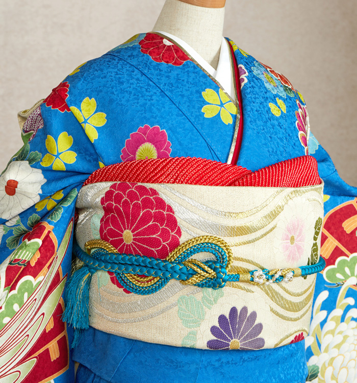 美しい赤と青の花柄振袖着物⭐︎アンティーク⭐︎ First Collectionの振袖 /紺色/青色/レトロ/椿柄/ 東京レトロ TR306