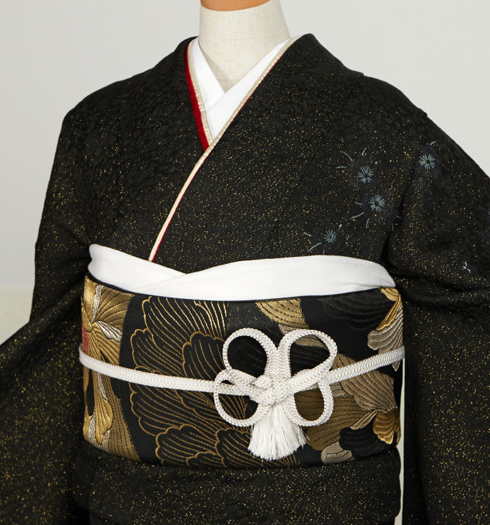 季節の花々 黒色 金彩 金通し キラキラ 成人式 振袖・襦袢セット 黒金振袖✨✨かっこいいキラキラの振袖で成人式は1番目立とう