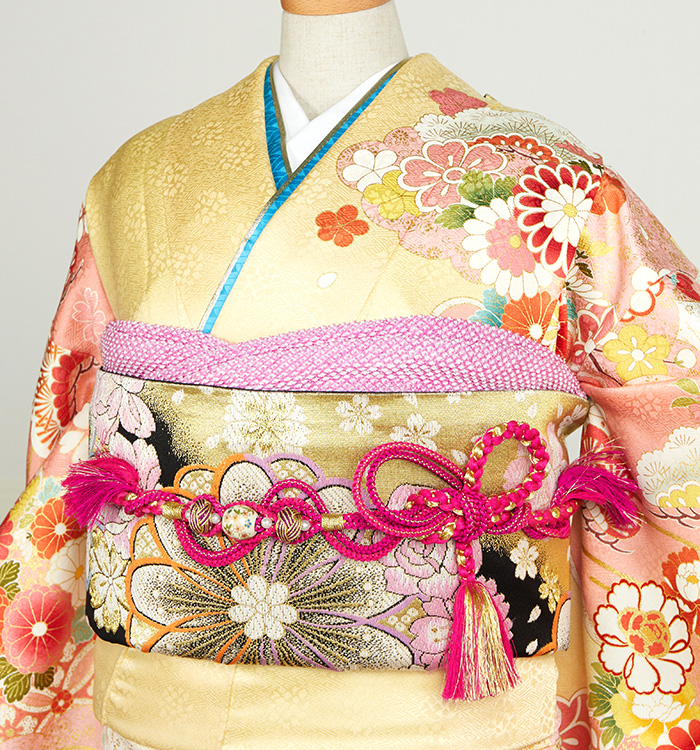 牡丹柄 白/シルバー/真っ白 粋古典 単品 振袖 艶やか 透明感のある振袖 綺麗 着物・浴衣