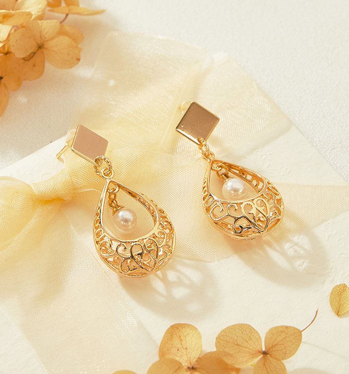No.7☆アレルギー対応☆ 18K ゴールドメッキ 真鍮菱形スタッドピアス高 