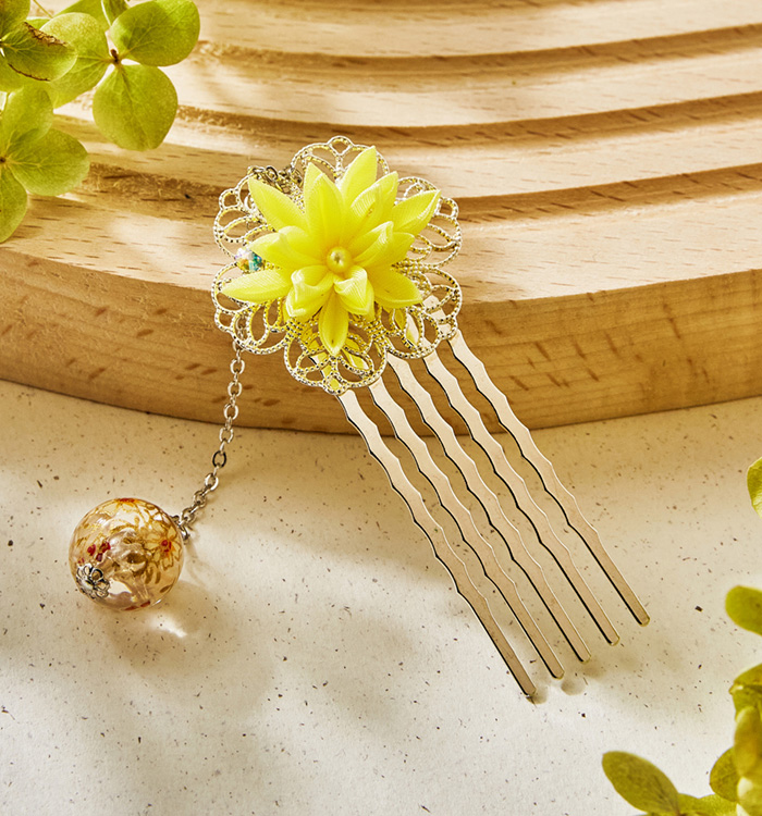 つまみ細工 透かし台のミニコーム No.5VD-0028-01の通販｜きもの