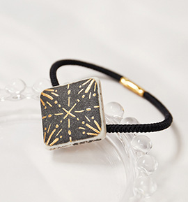 黒タイルのヘアゴム No.5VD-0023-00