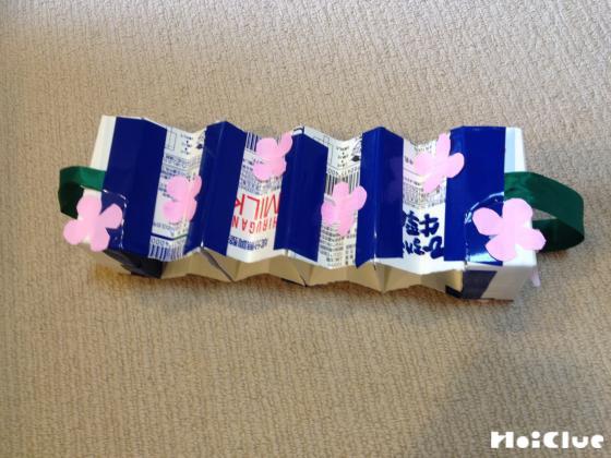 伸び縮みアコーディオン〜動かして遊べる手作りおもちゃ〜 伸び縮みアコーディオン〜動かして遊べる手作りおもちゃ〜
