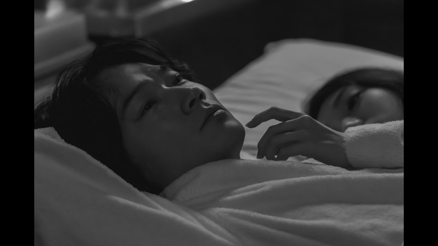 星と月は天の穴