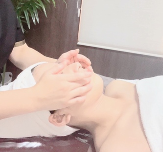 値下げしました！エステサロン　EMS 津幡町のフェイシャルエステサロン【エステ プレミア】開放的な空間で