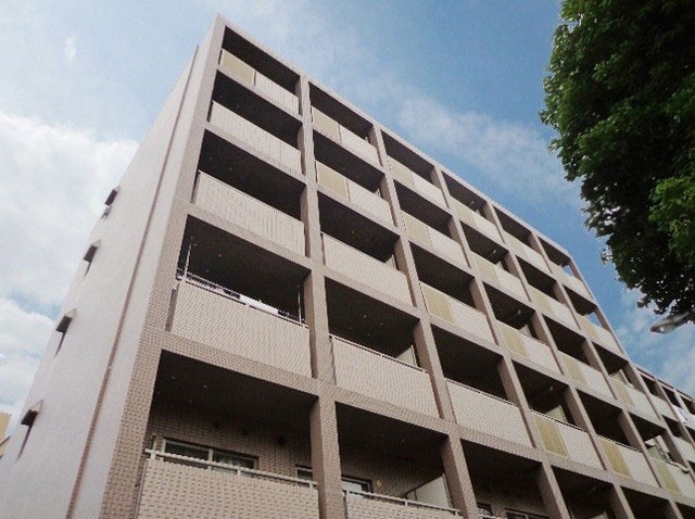 公園の隣です♪