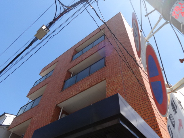 十三から徒歩10分のマンションです☆