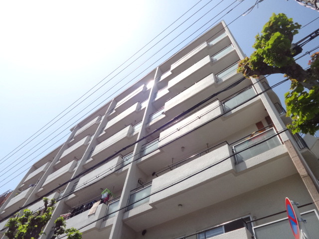 288836/2沿線に便利な2DKのマンションです☆