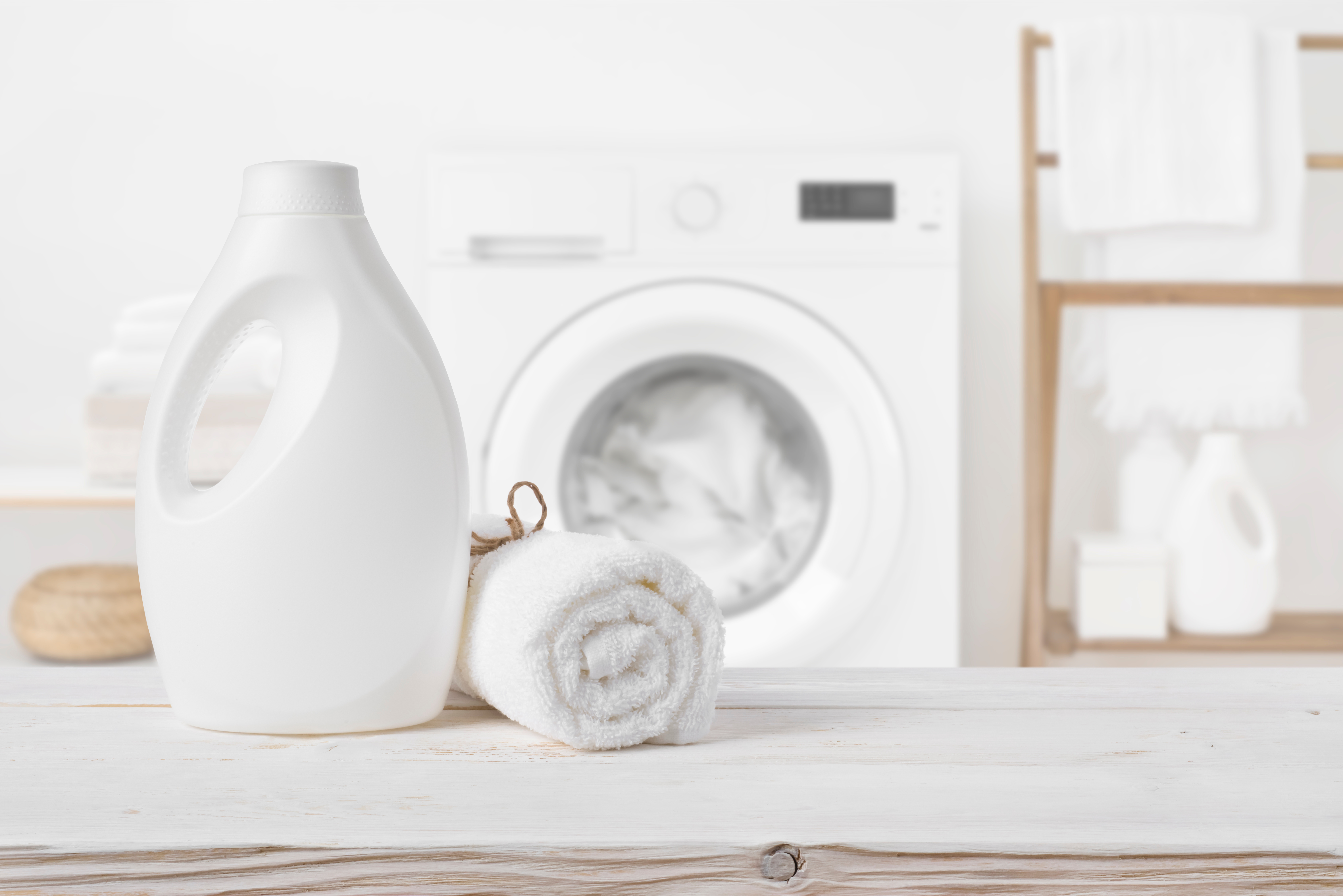 洗濯のりの使い方｜種類と使うメリット、使用時に気を付けること