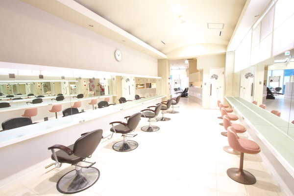 HAIR SALON AQUAの店舗画像0