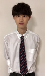山内　翼
