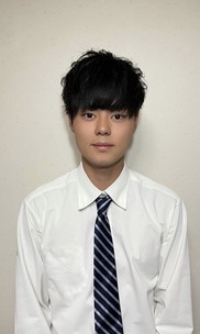 八子諒雅