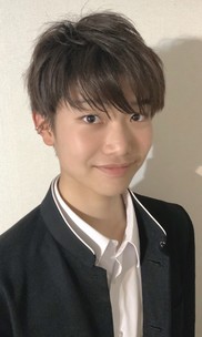 横山侃世