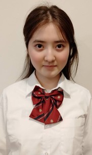 みい