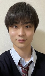 穴井琉偉