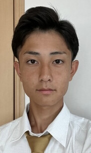 足立紫音