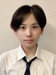 山田真裕