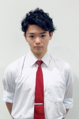 尾崎拓也