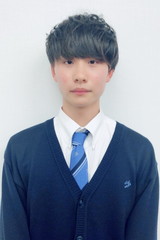 山下諒真