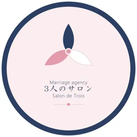 3人のサロン　Salon de Troisのロゴ
