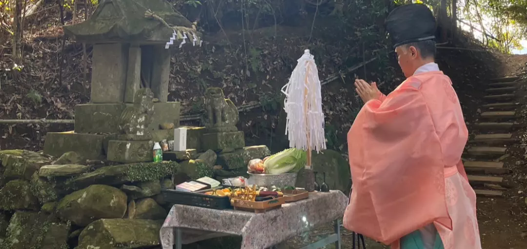 結婚相談所　運命の赤い糸のイメージ画像