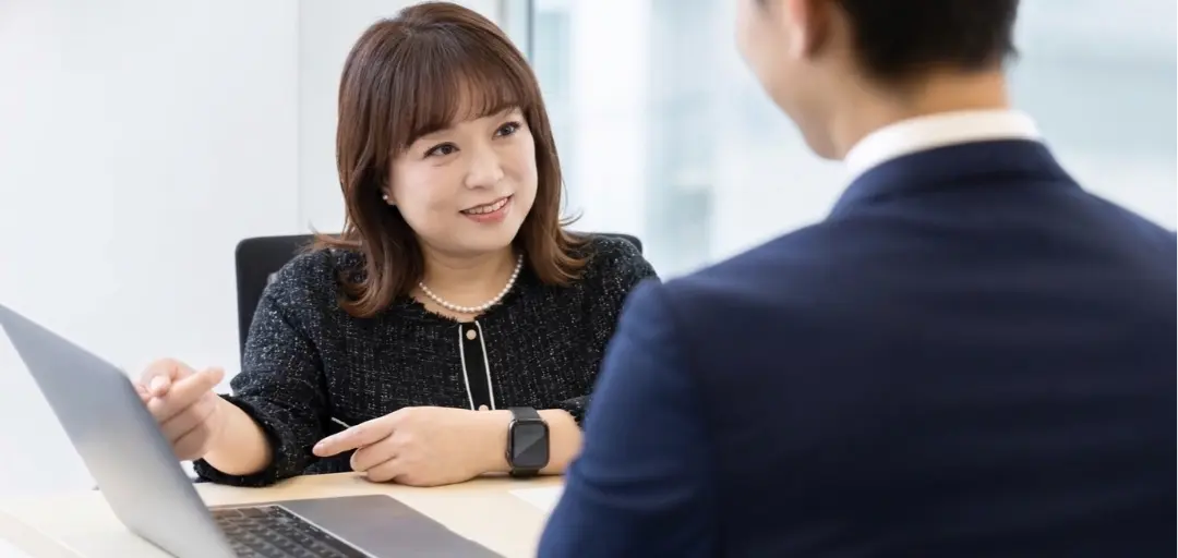 福岡西新結婚相談所　ならんであるくのイメージ画像
