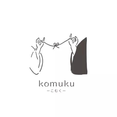 komukuのロゴ