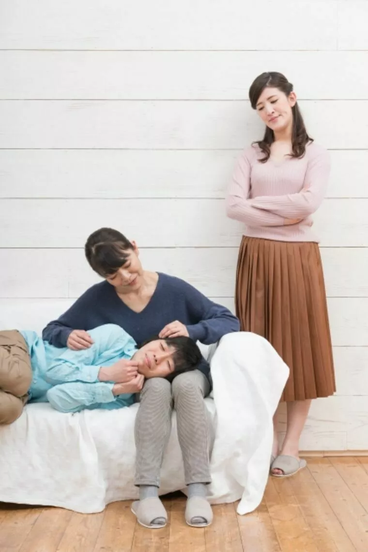 マザコン男性の一般的特徴！