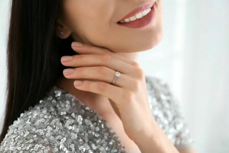 年上彼女から結婚のプレッシャーを感じる？年下男性の本音