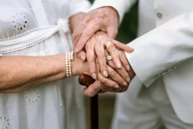 晩婚化が進んでいる原因とは？結婚・婚活の支援策も紹介