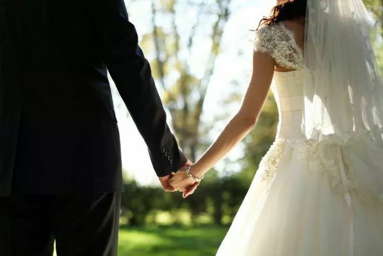 【男女別】結婚願望が高まるのはどんな時か解説