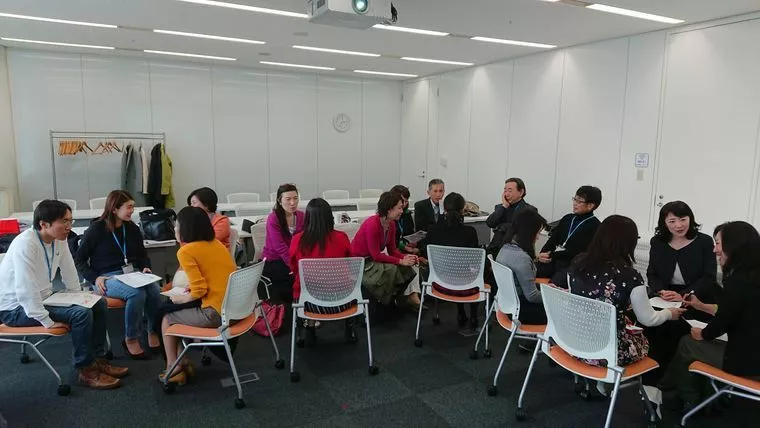 熱心な仲人たちの勉強会