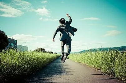 イルソーレ　ブライダル「【男が喜ぶ】LINEでデートに誘ってきた時の返信の仕方」-3