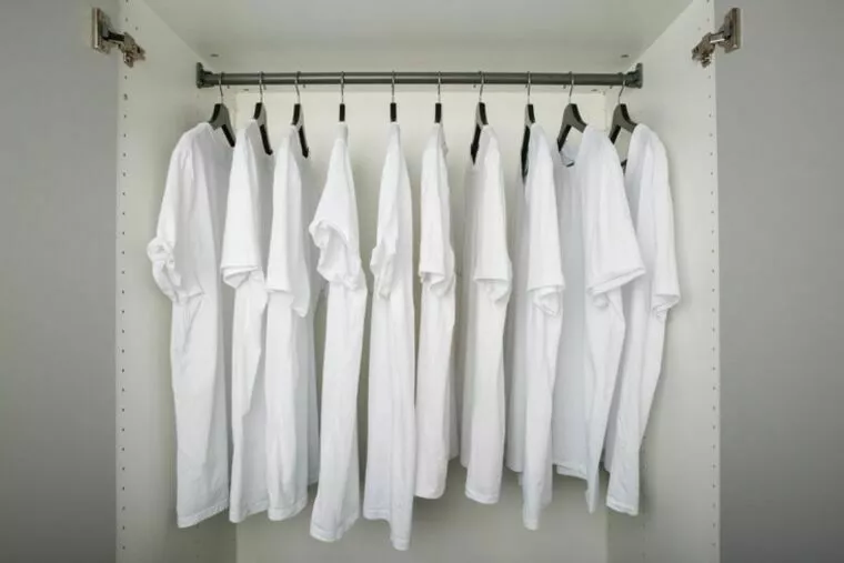 デートに同じ服を着ていくのはOK？服が無い時の対処法とは