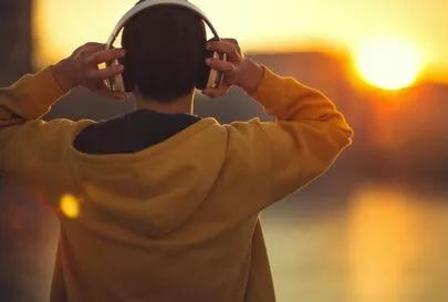 結婚相談所　vivie「婚活中　心に染みる曲5選」-4