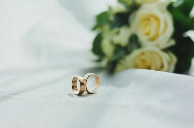 成婚とは？婚約や結婚との違いを分かりやすく解説