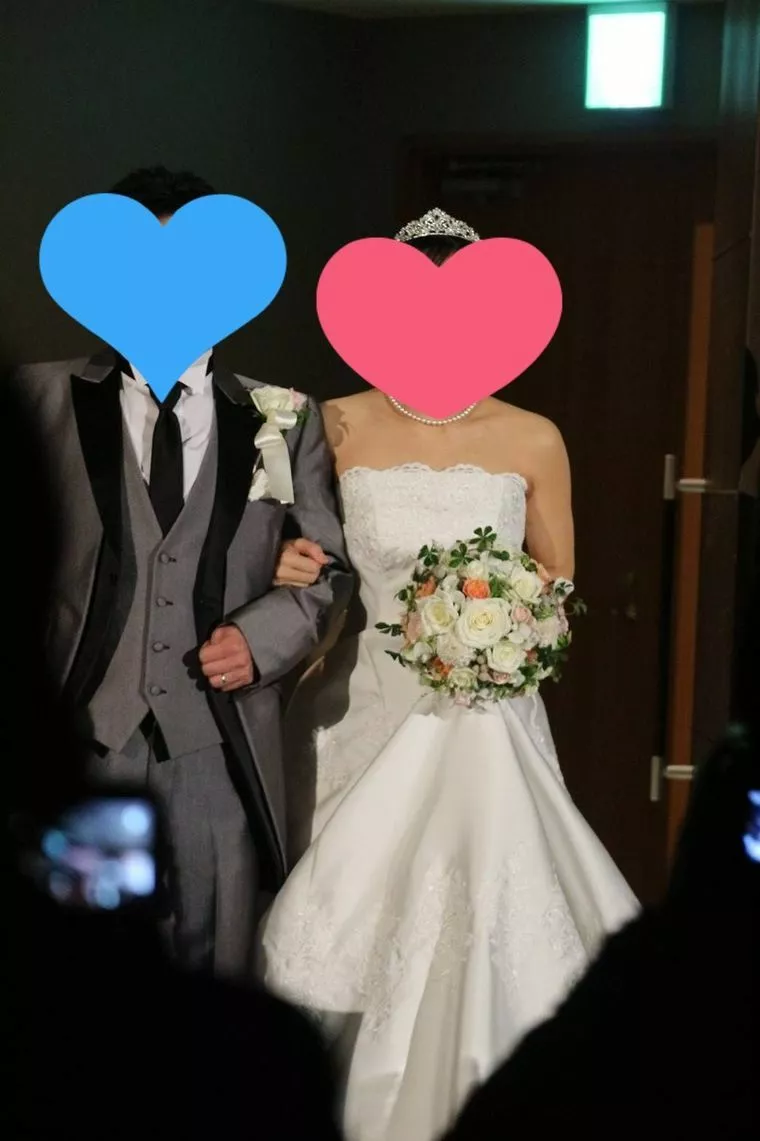 成婚退会された女性会員さん、結婚式の写真が届きうれしい!